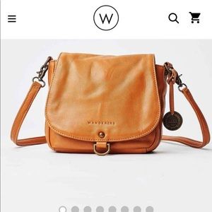 Wanderers purse